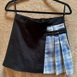 Romwe Size 6 Half Plaid Skirt